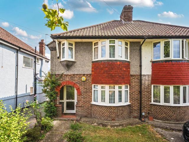 House for sale in Charlton, Greater London