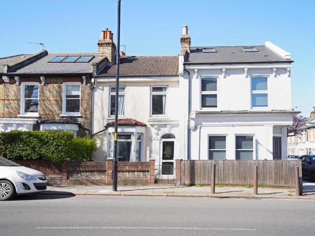 House for sale in East Dulwich, Greater London
