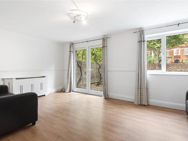 House for sale in Balham, Greater London