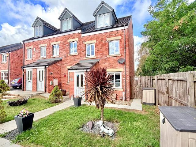 House for sale in Wombwell, South Yorkshire