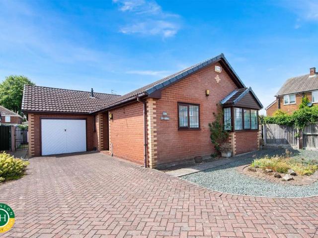 Bungalow for sale in Edenthorpe, South Yorkshire