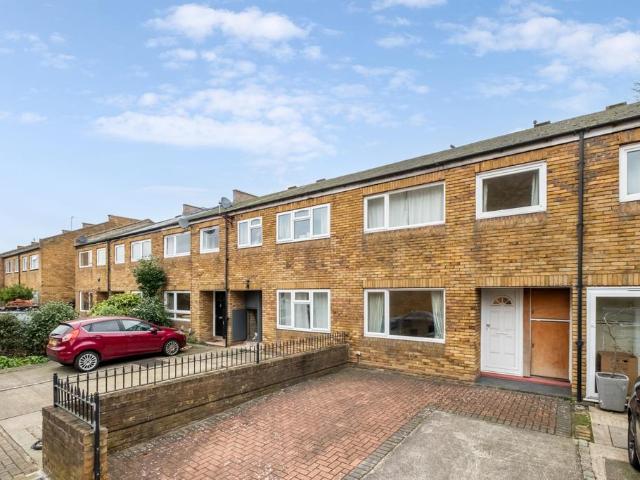House for sale in Battersea, Greater London