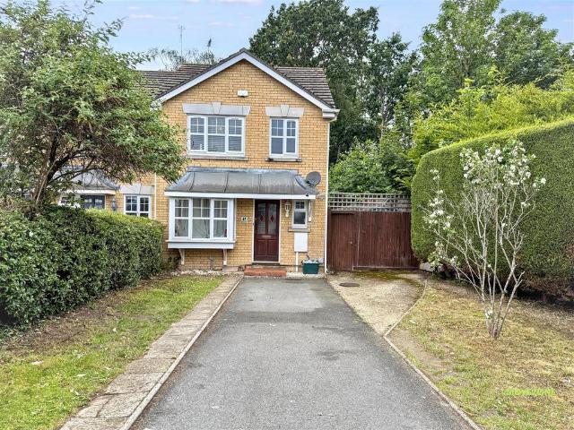 House for sale in St Mary Cray, Greater London