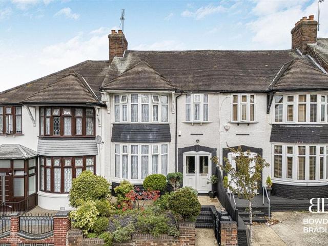 House for sale in Clayhall, Greater London