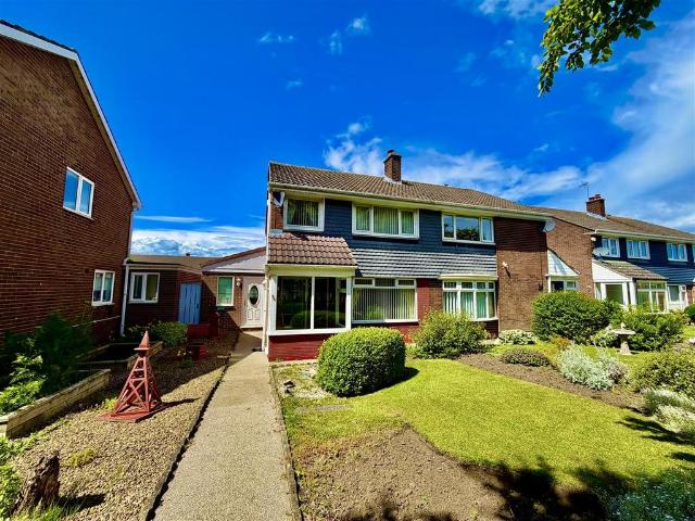 House for sale in Dairy Lane Estate, Tyne And Wear