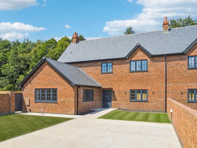 House for sale in Chalfont St. Peter, Denham