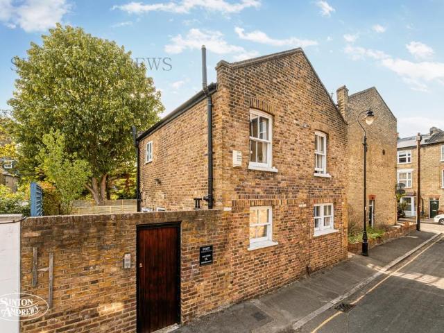 House for sale in London Borough of Ealing, Greater London