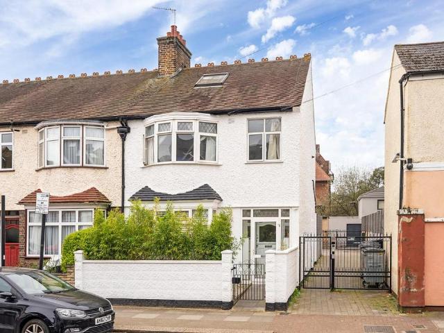 House for sale in Balham, Greater London