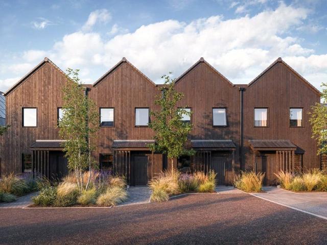 House for sale in Borehamwood, Hertsmere