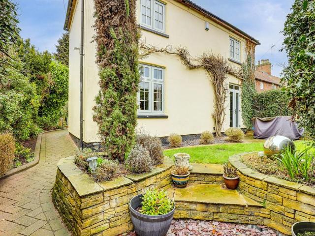 House for sale in Alverton, East Midlands