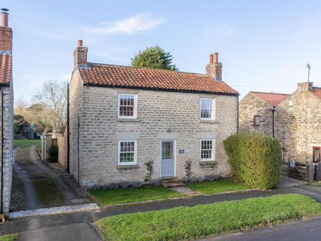 House for sale in Slingsby, North Yorkshire