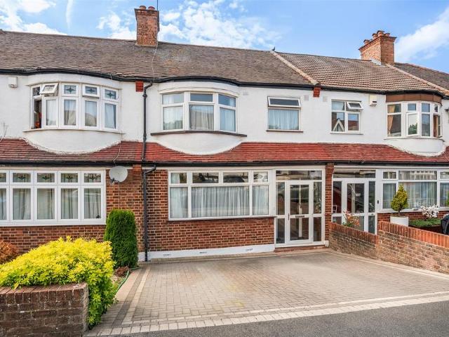 House for sale in London Borough of Croydon, Purley