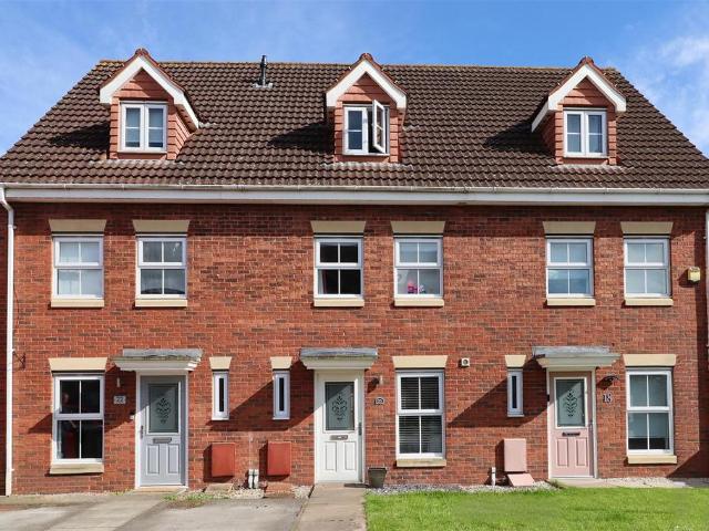 House for sale in High Field, York