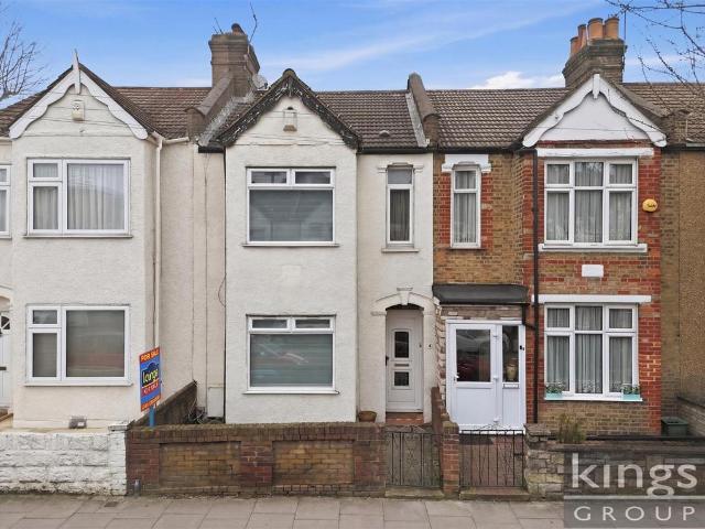 House for sale in Greater London