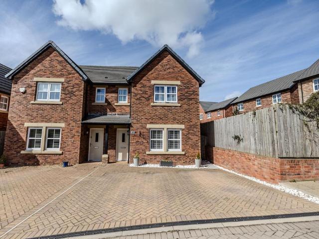 House for sale in Newburn, Newcastle upon Tyne