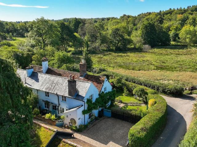 House for sale in Batchworth, Hertfordshire