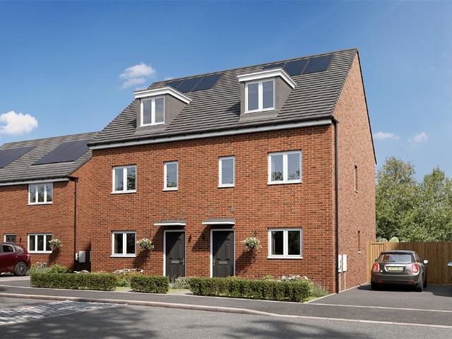 House for sale in Wrangbrook, West Yorkshire