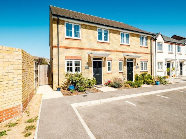 House for sale in Fishersgate, West Sussex