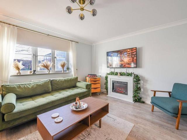 House for sale in Isle Of Dogs, Greater London