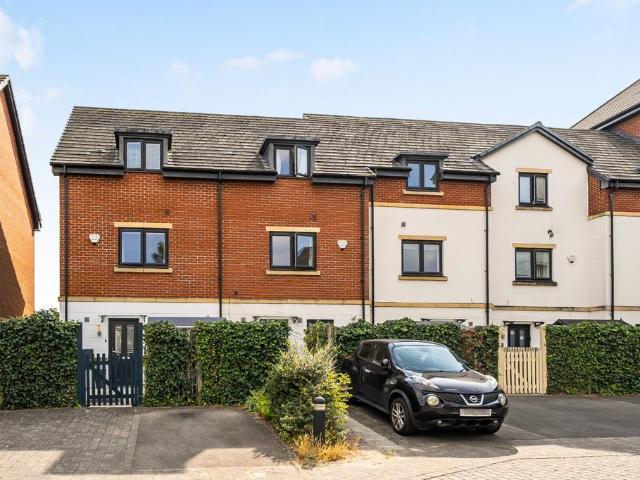 House for sale in Shirley, West Midlands
