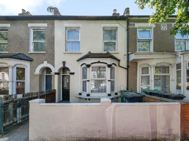 House for sale in Temple Mills, Greater London
