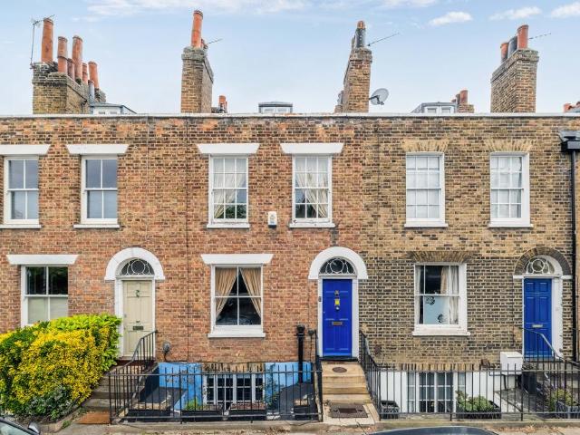House for sale in Greenwich Town Centre, Greater London