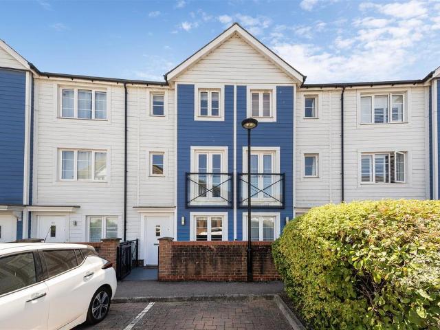 House for sale in Brook Street, Bourne Vale