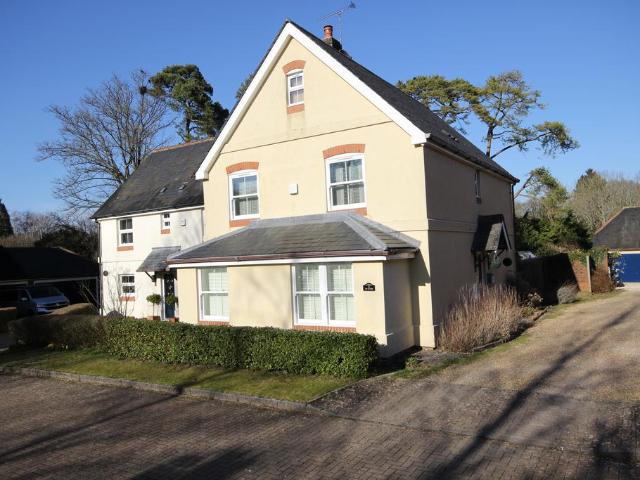House for sale in Bolton Low Houses, Hampshire