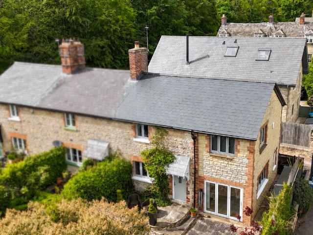 House for sale in Black Bourton, Oxfordshire