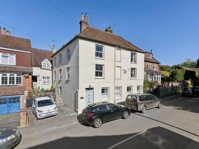 House for sale in Littlecote, West Sussex