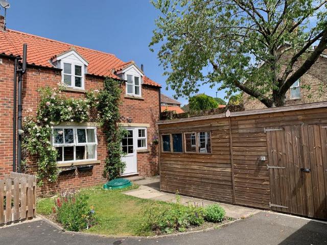 House for sale in Thornton-le-dale, North Yorkshire
