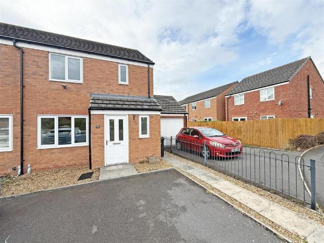 House for sale in Spring Gardens, Frankwell
