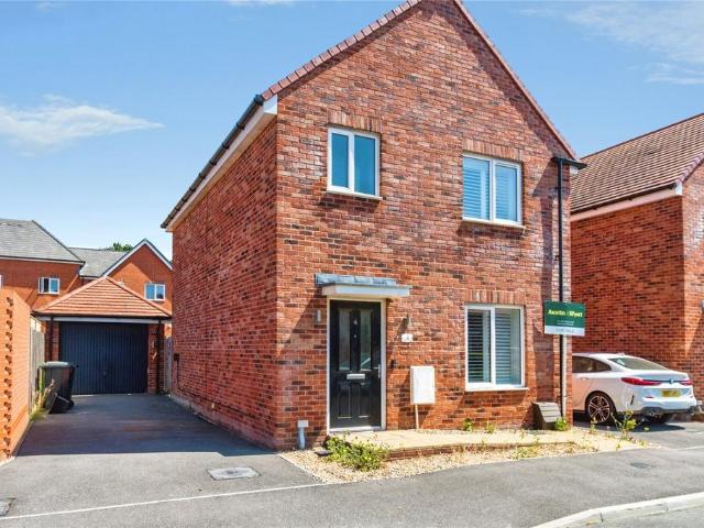 House for sale in Old Netley, Helford