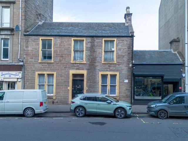 House for sale in Coldside, Scotland