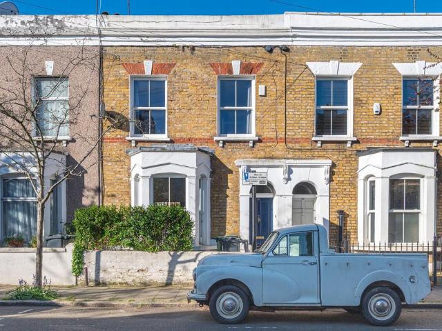House for sale in Stockwell, Greater London