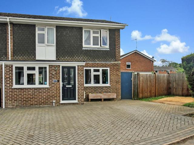 House for sale in Alderholt, East Dorset