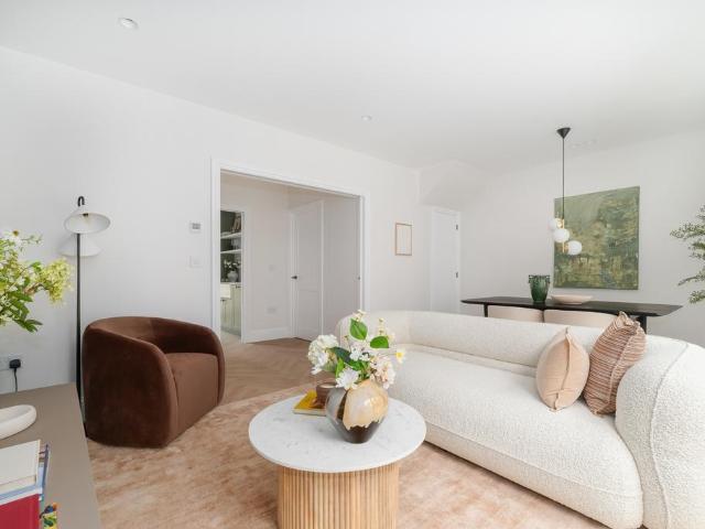 House for sale in New Eltham, Greater London