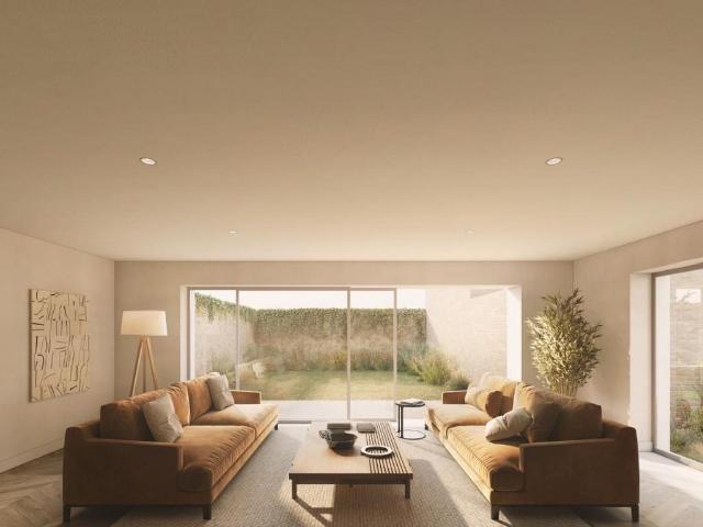 House for sale in London Borough of Lewisham, New Cross
