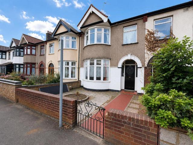 House for sale in Thames View, Greater London
