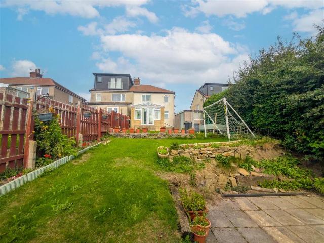 House for sale in Salendine Nook, Kirklees