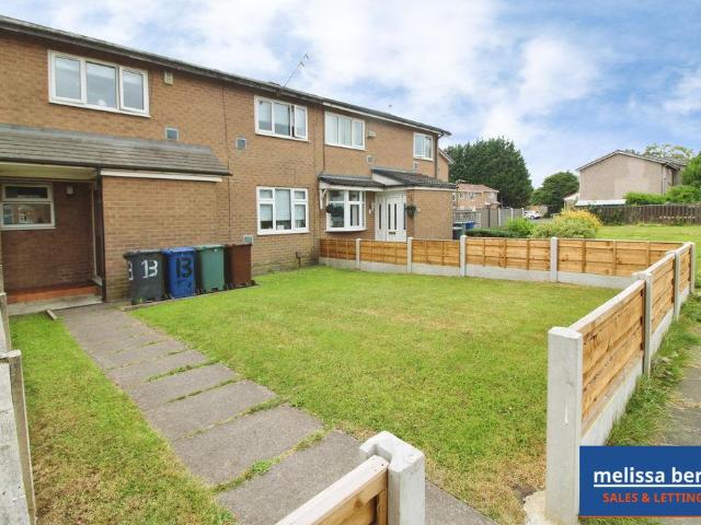 House for sale in Besses o' th' Barn, Bury