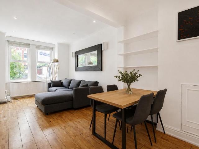 House for sale in London Borough of Wandsworth, Greater London