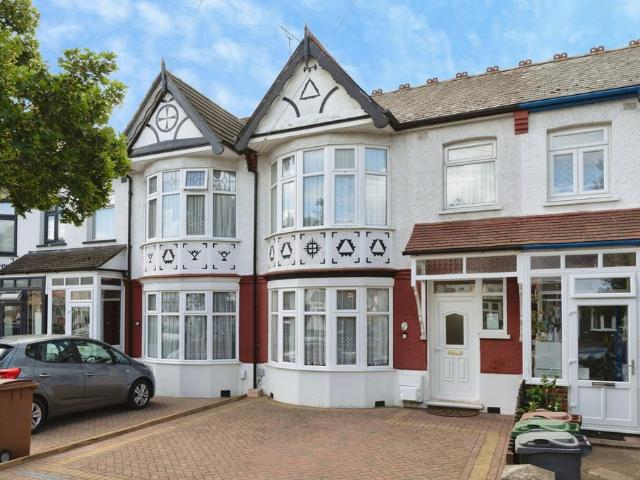 House for sale in Highams Park, Greater London