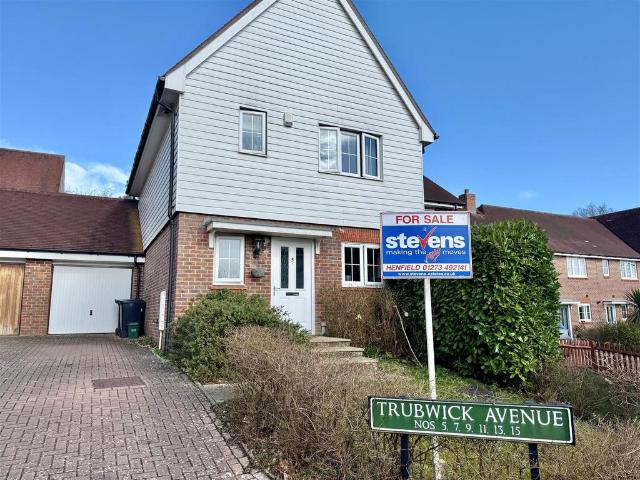 House for sale in Perryfields, West Sussex