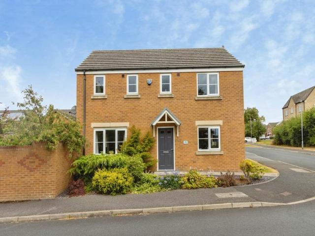 House for sale in Scholes, West Yorkshire