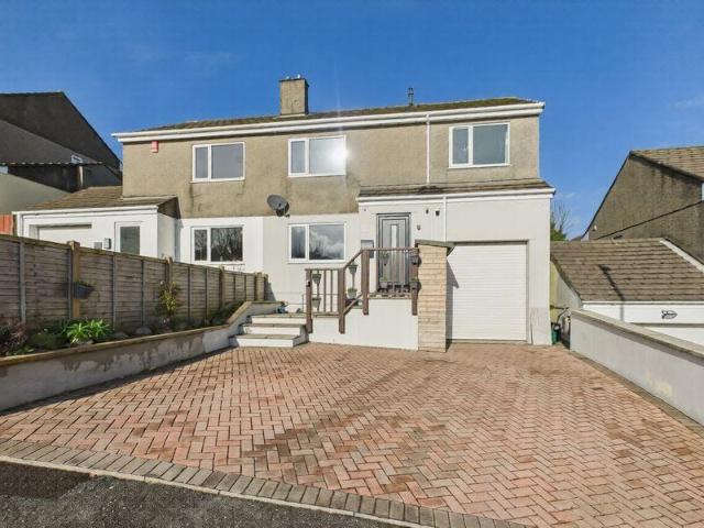 House for sale in Illogan, Cornwall