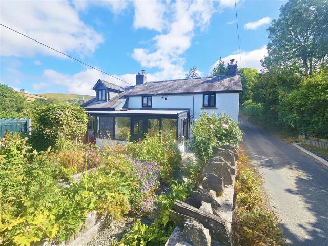 House for sale in Glascwm