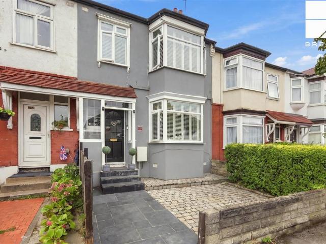 House for sale in London Borough of Waltham Forest, Greater London