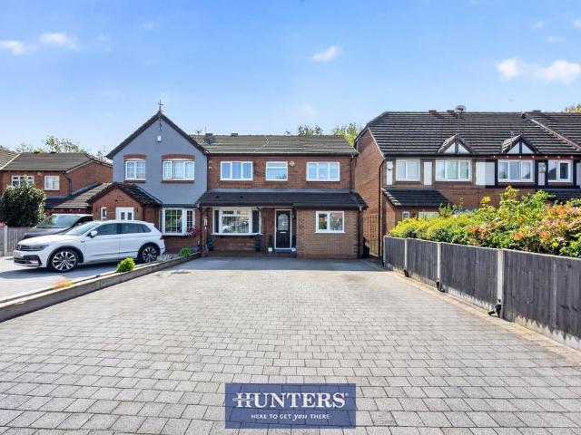 House for sale in Newtonmoor, Tameside