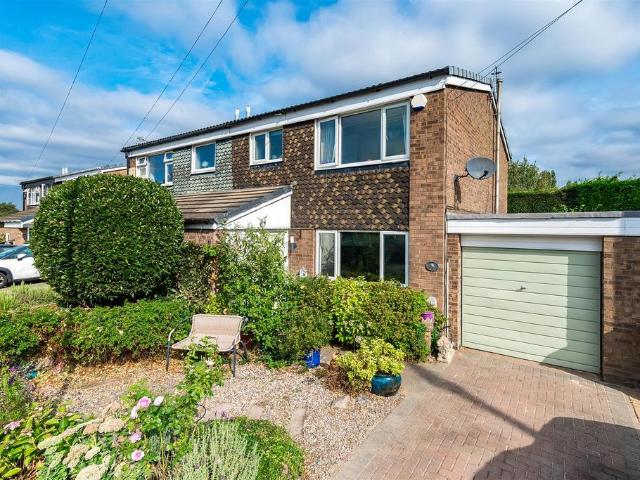 House for sale in Oughtrington, Warrington